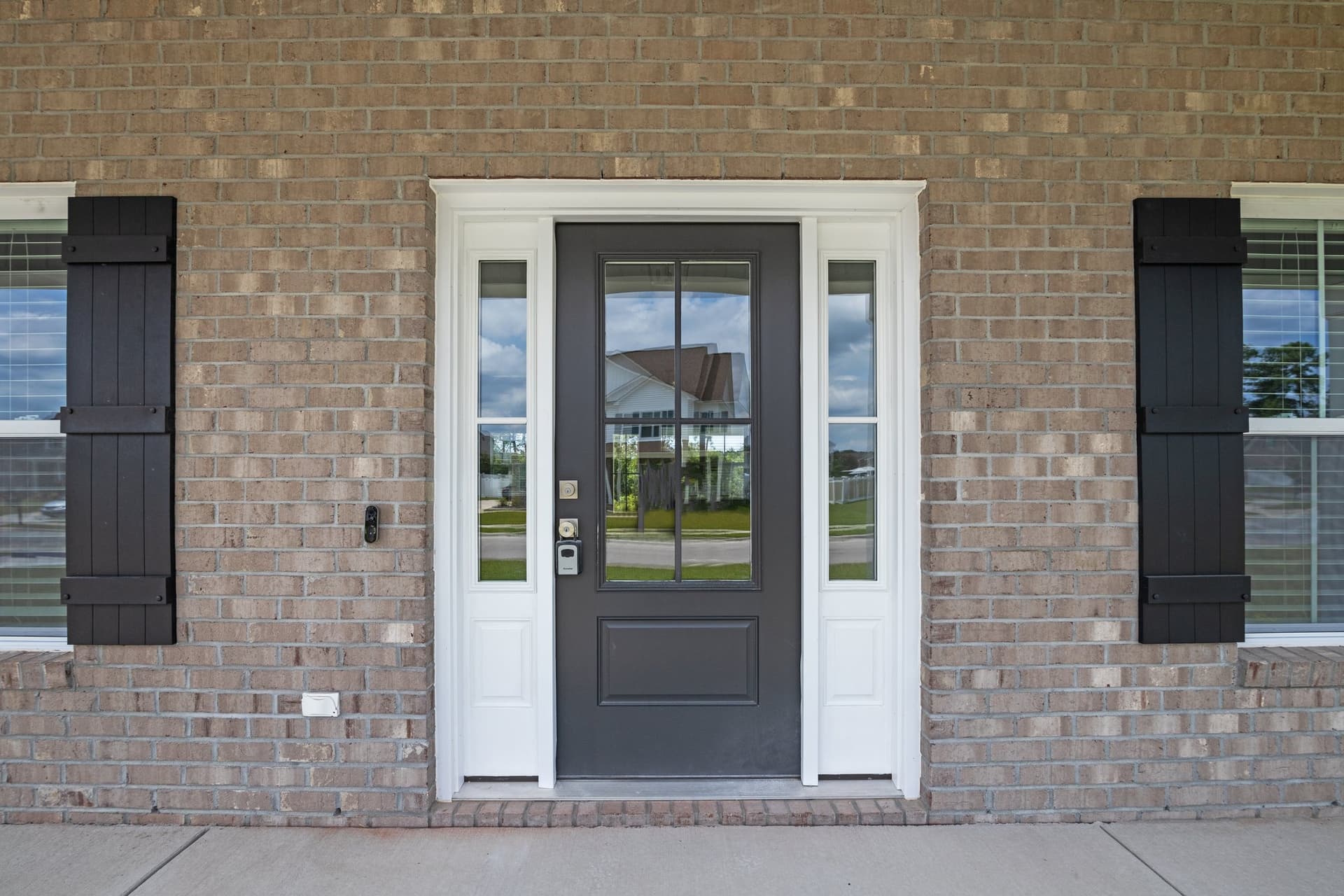 1229 Abby Drive photo 3