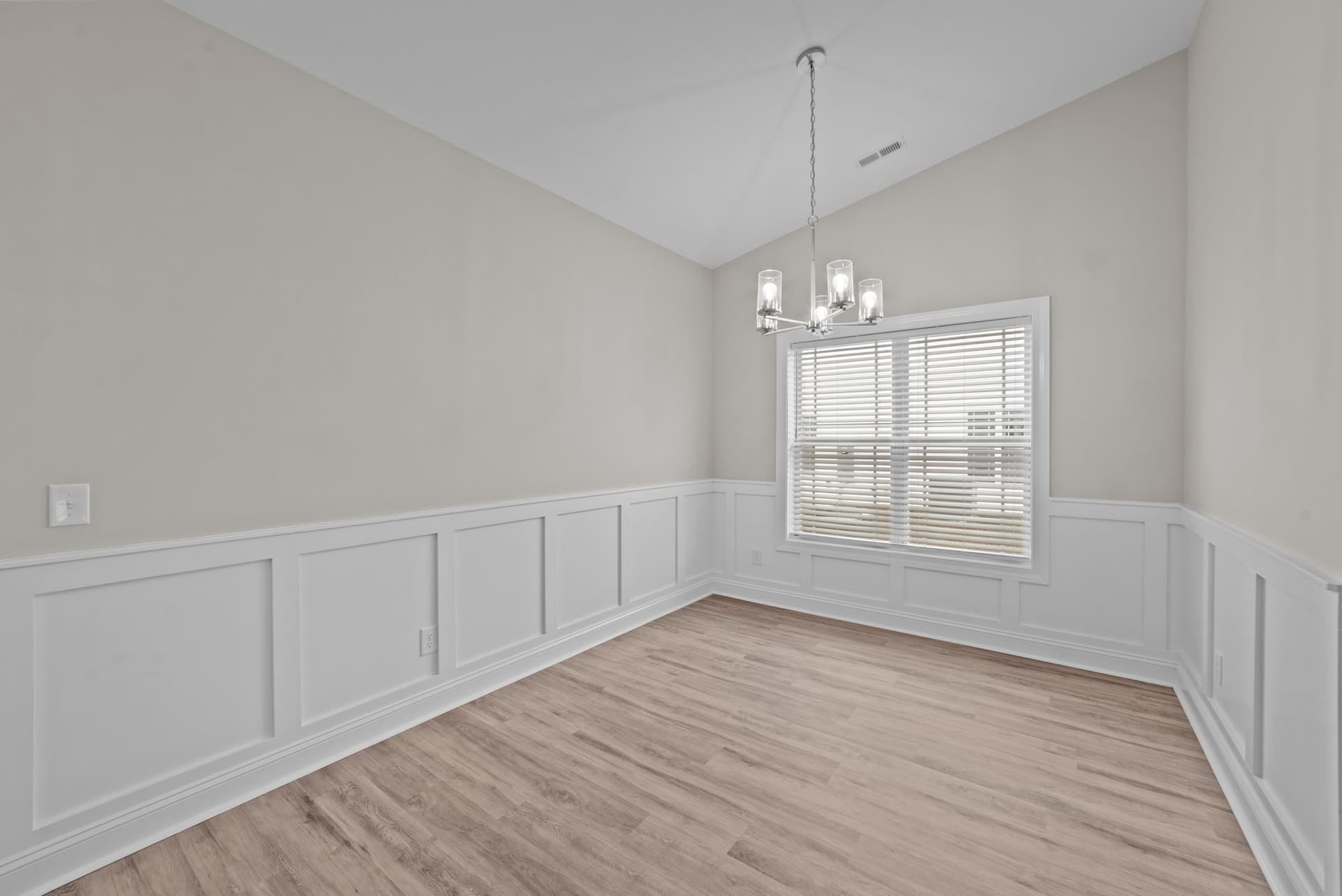2310 Sweet Bay Drive Unit B photo 9