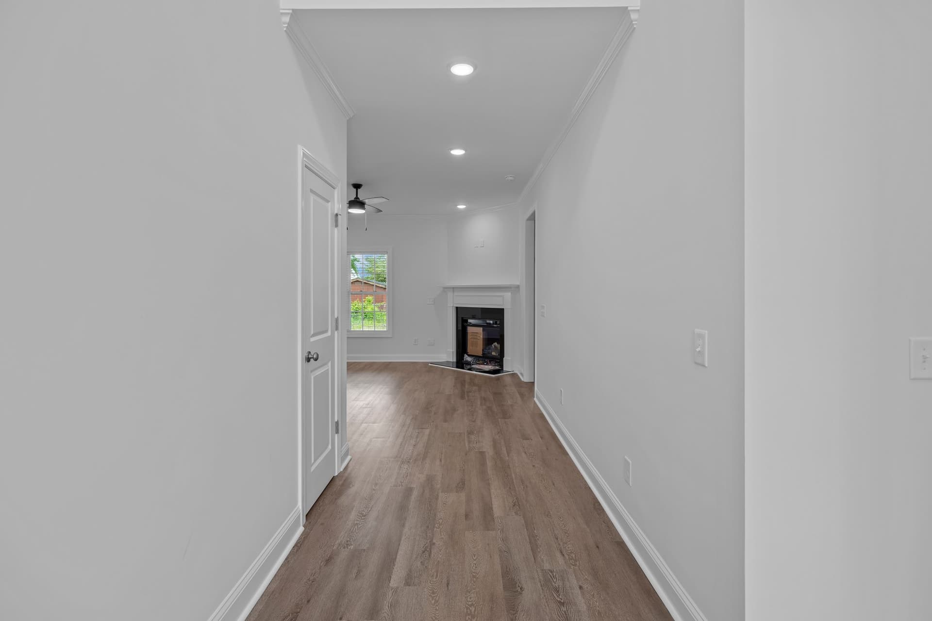 2354 Great Laurel Court photo 2