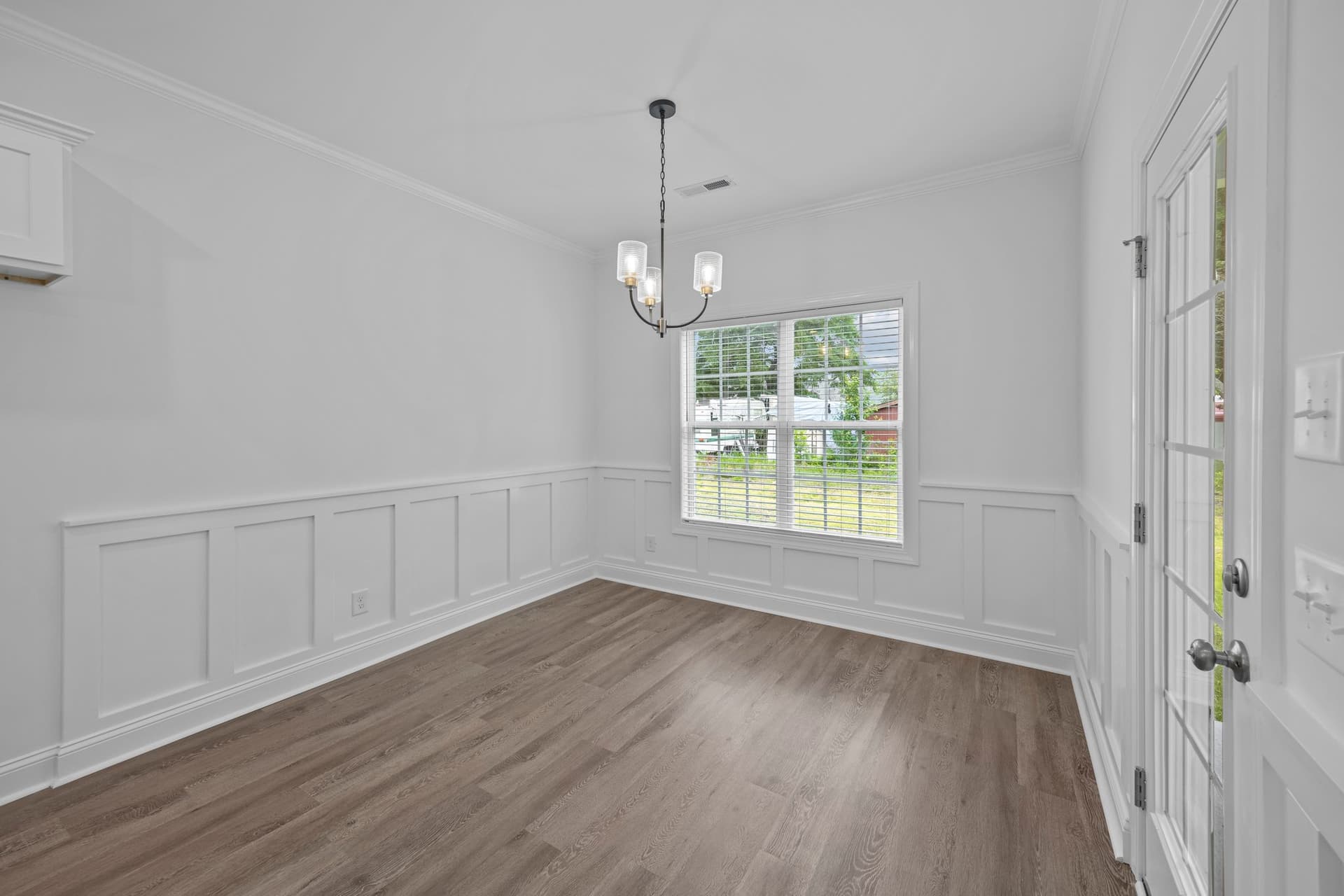 2354 Great Laurel Court photo 5