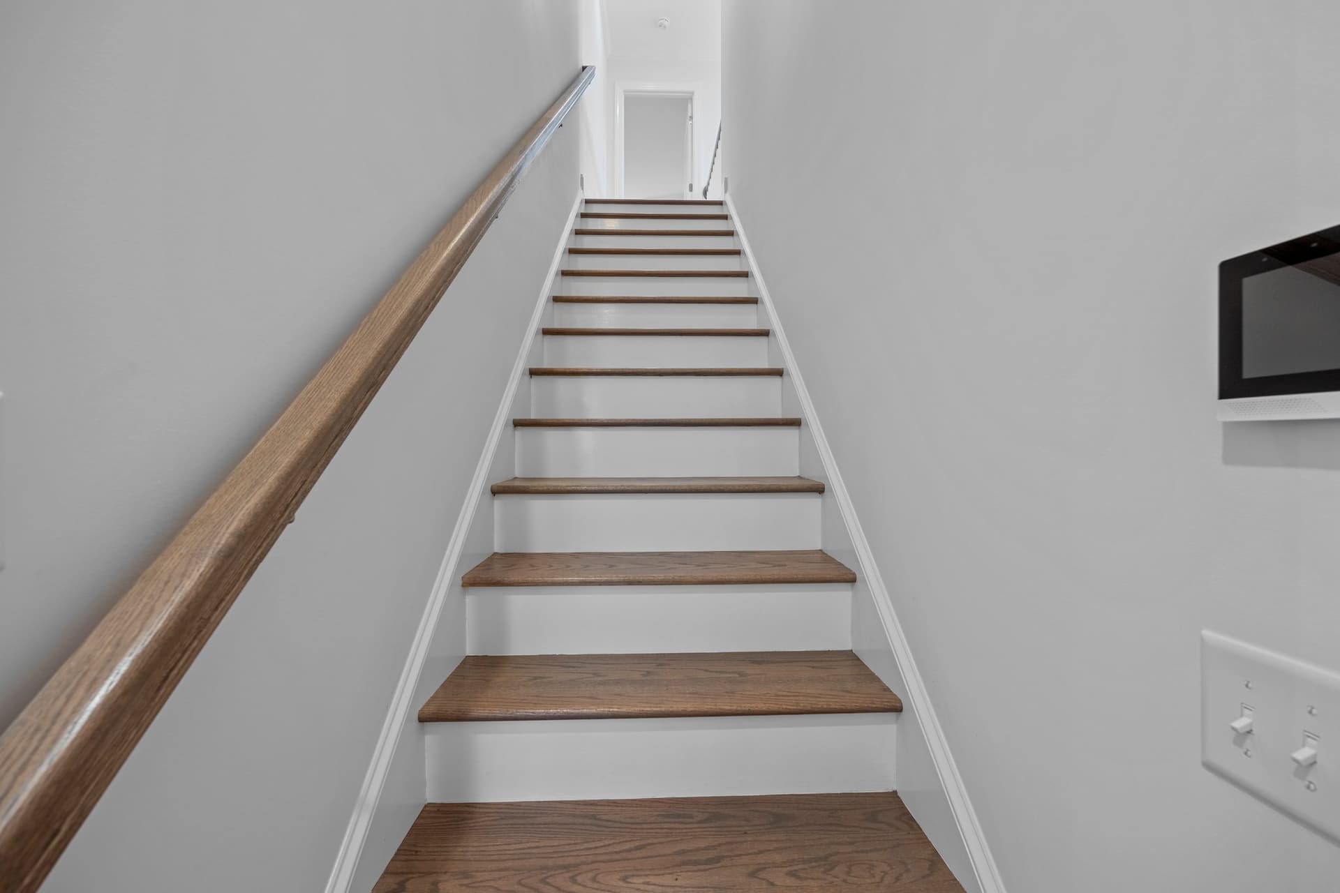 2354 Great Laurel Court photo 7