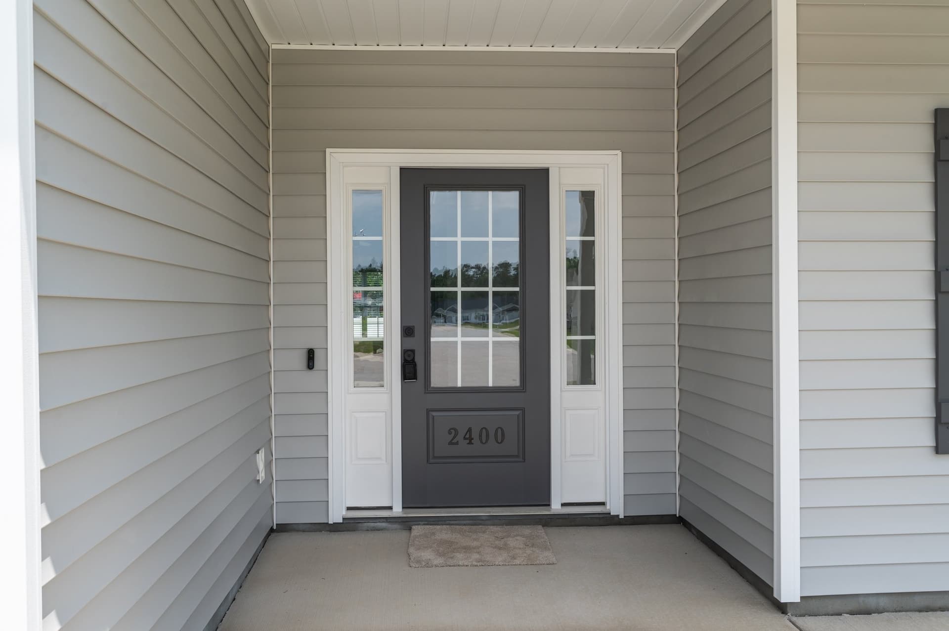 2400 Great Laurel Court photo 9