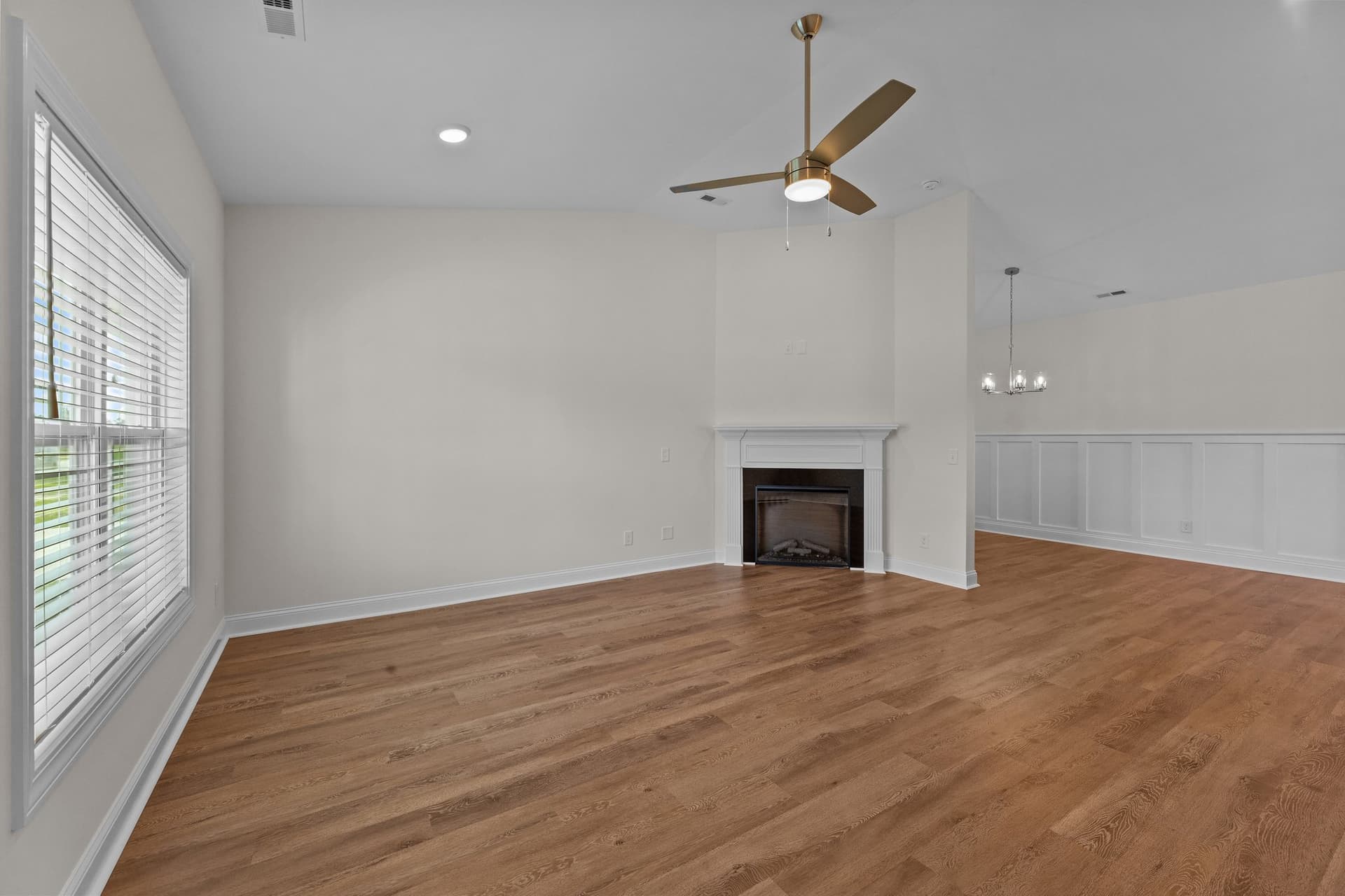 4500 Laurel Ridge Drive Unit B photo 5