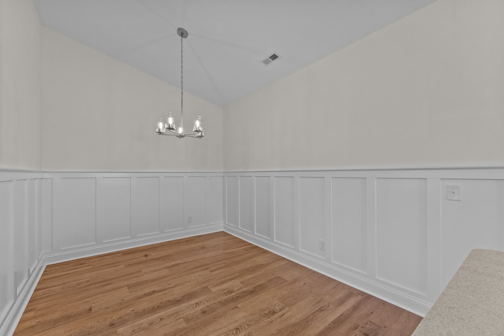 4500 Laurel Ridge Drive Unit B photo 9