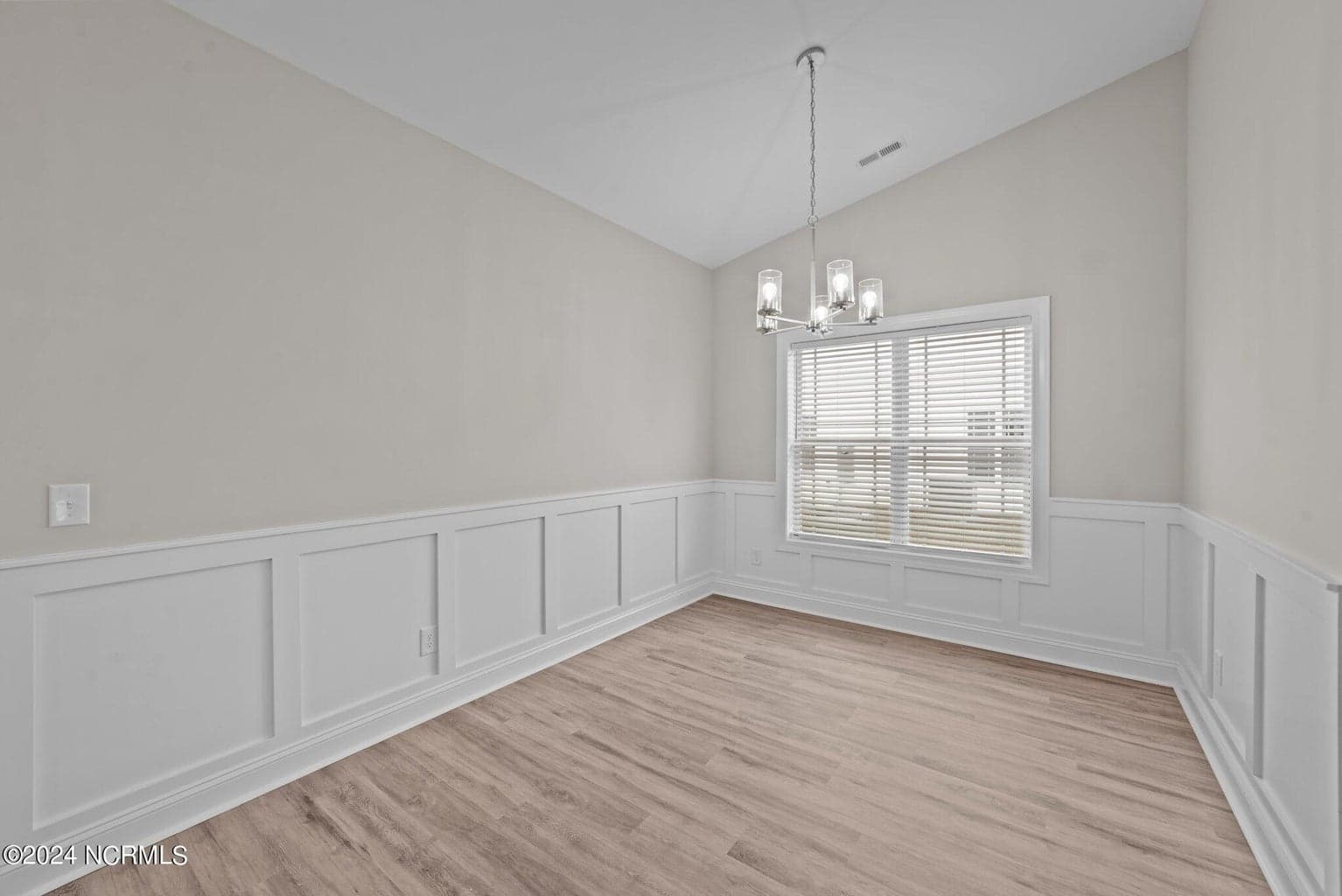 4502 Laurel Ridge Drive Unit B photo 4