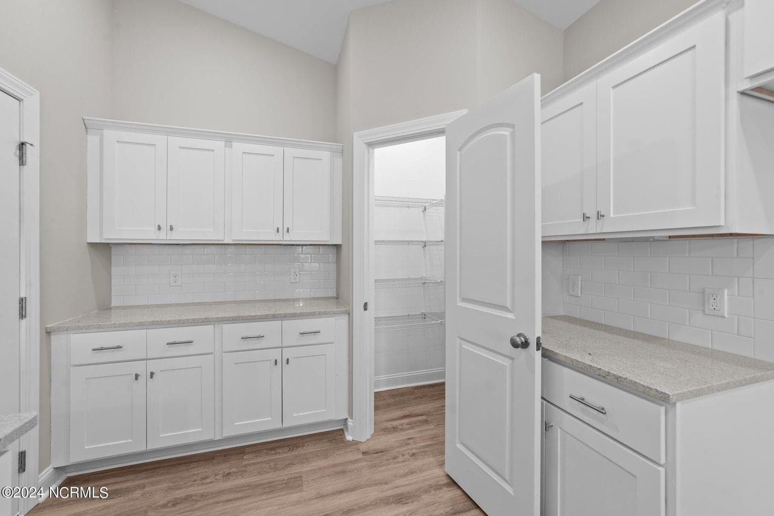 4502 Laurel Ridge Drive Unit B photo 8