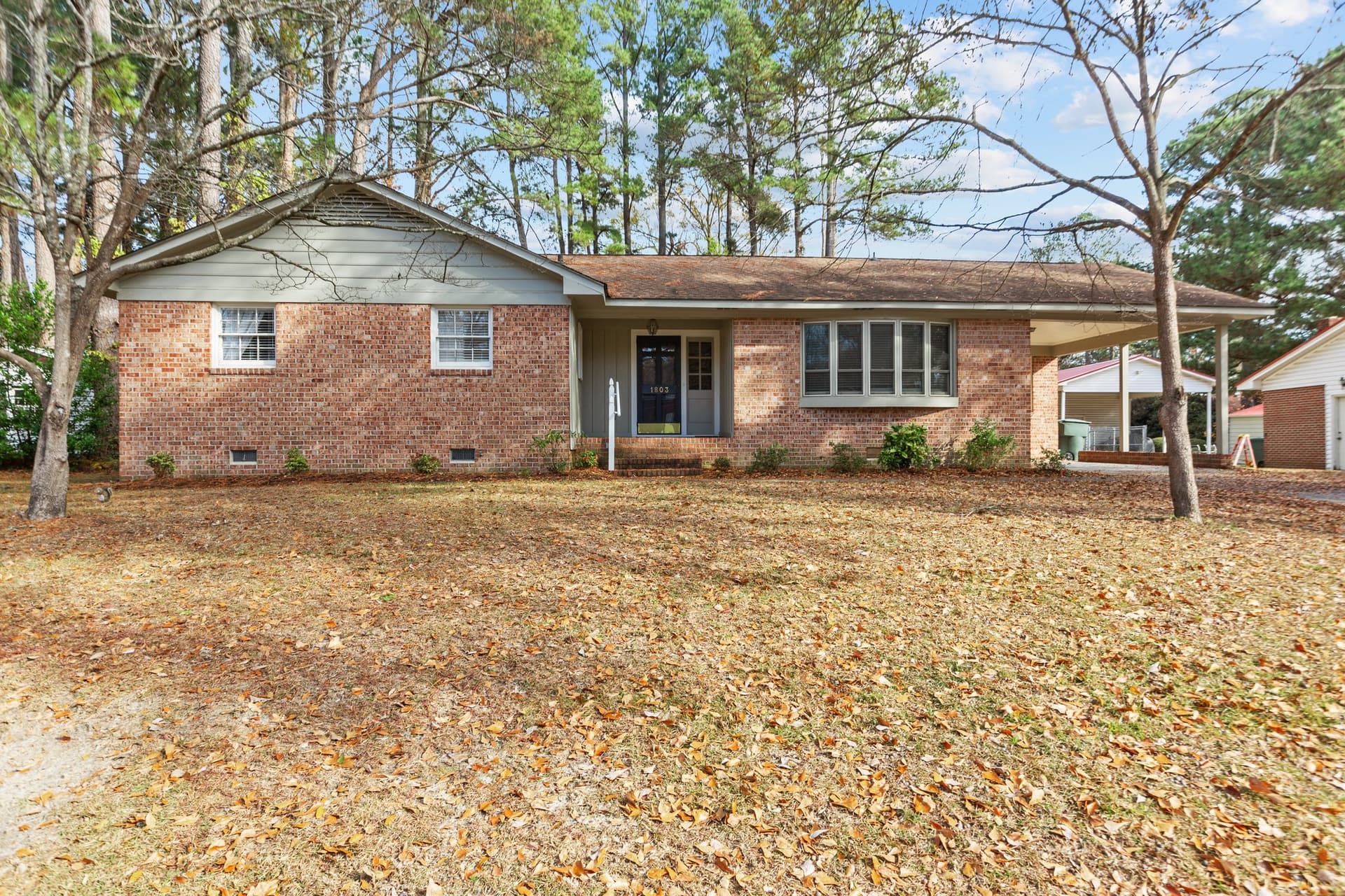 1803 Drewry Lane exterior