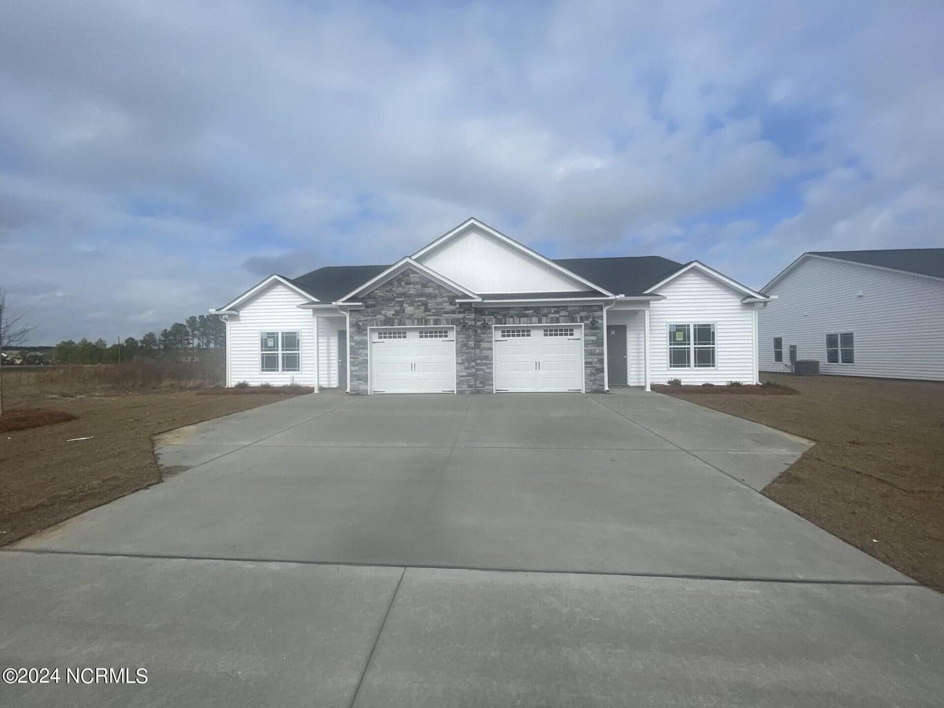 2400 Sweet Bay Drive Unit A And B exterior