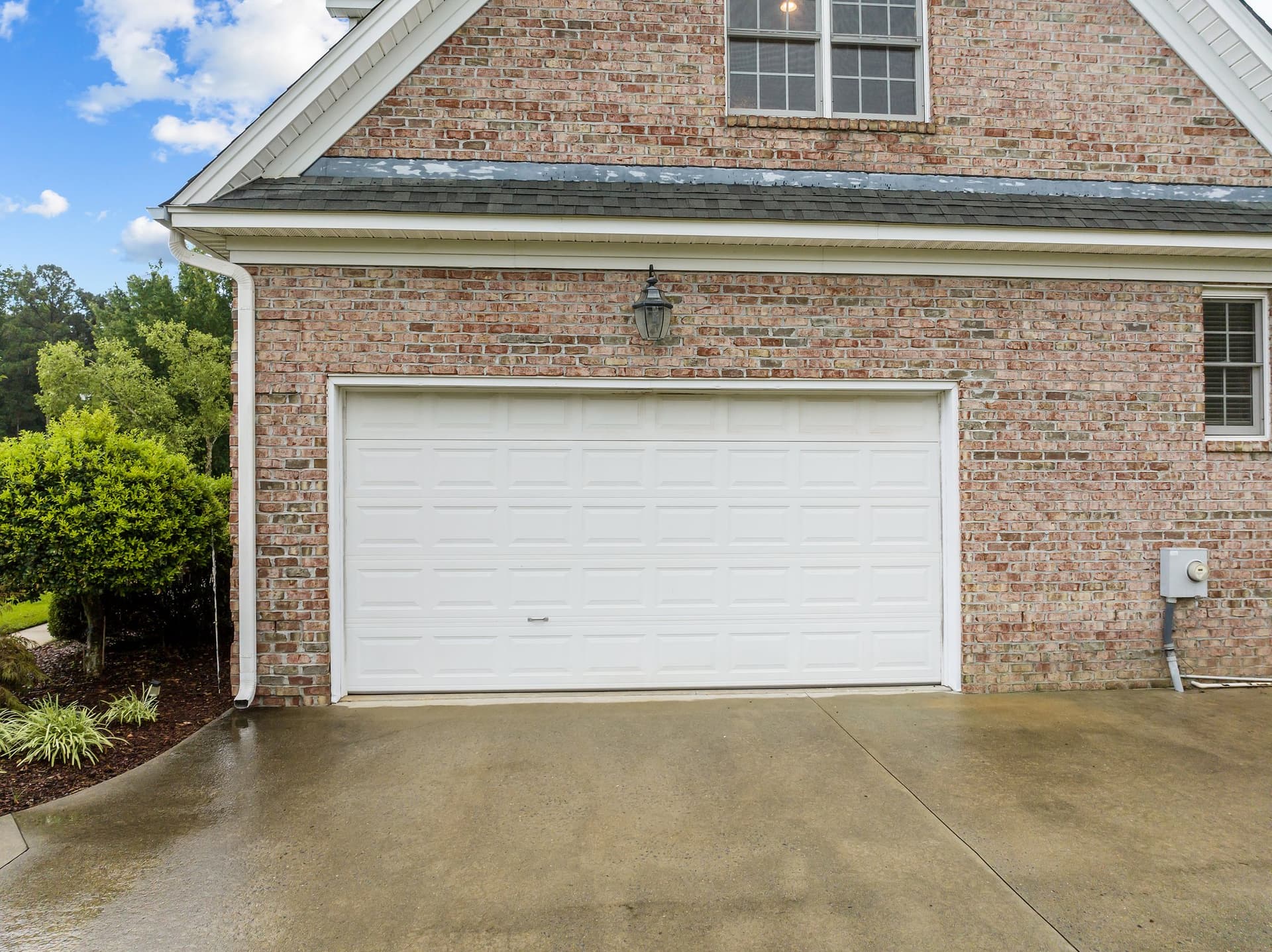 301 Slaney Loop interior 2