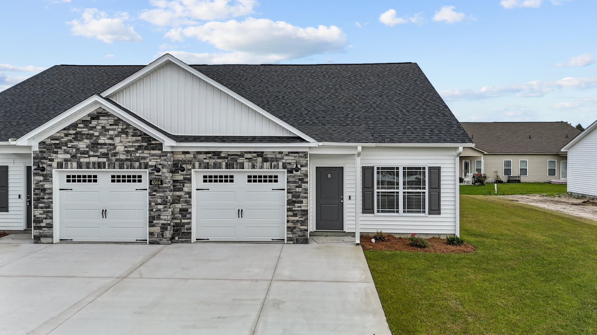 4504 Laurel Ridge Drive Unit B exterior