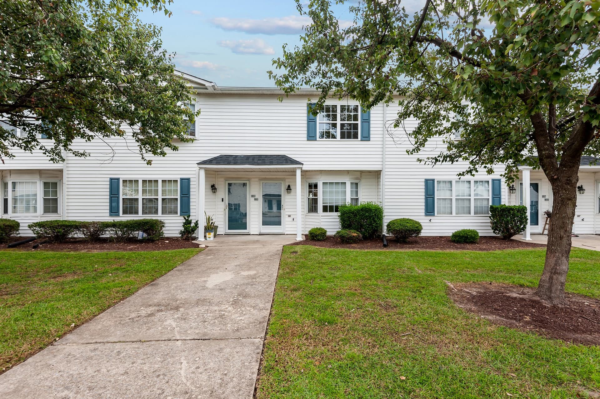 3979 Sterling Pointe Drive Unit Mmm6 exterior