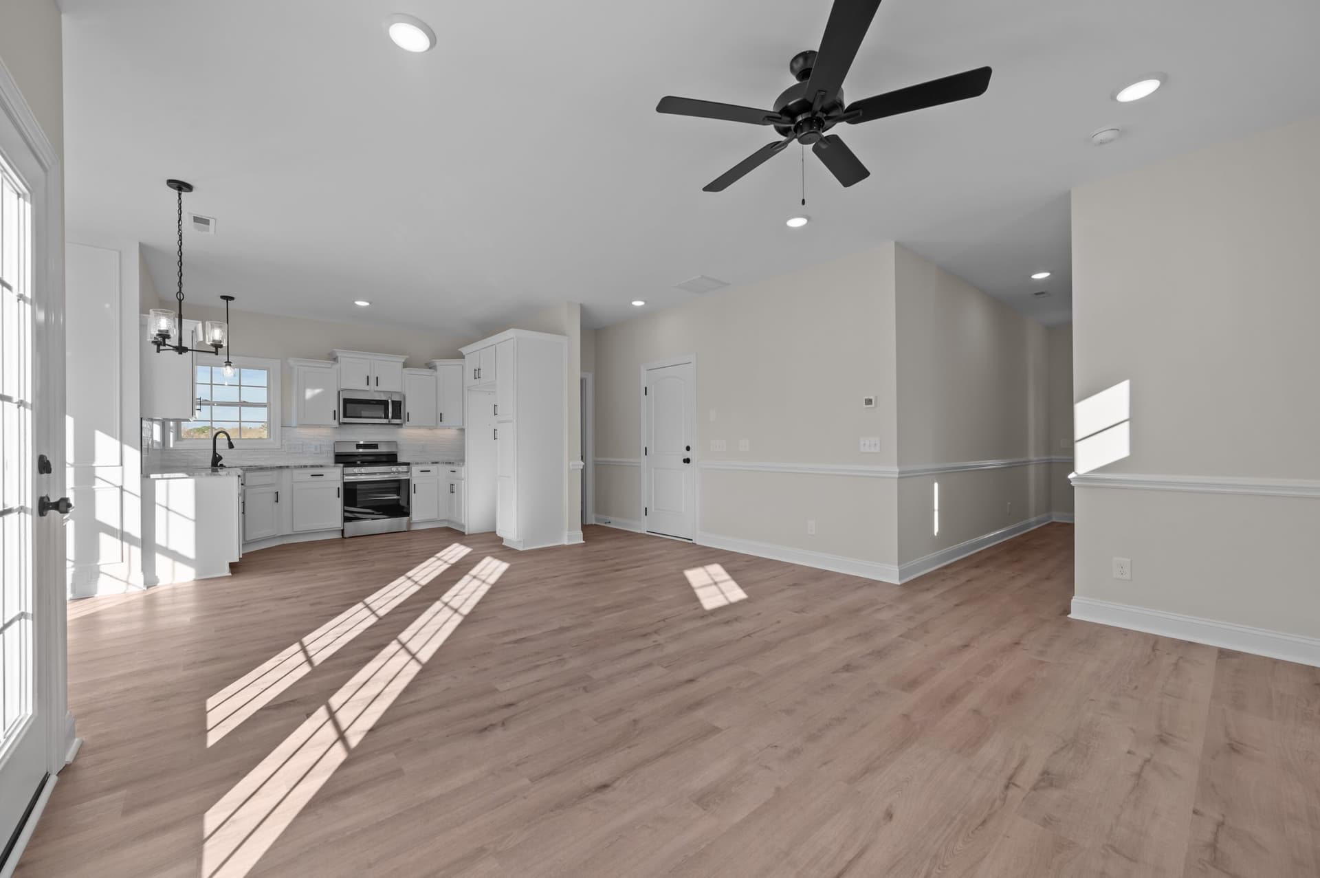 412 Pepperbush Court interior 10