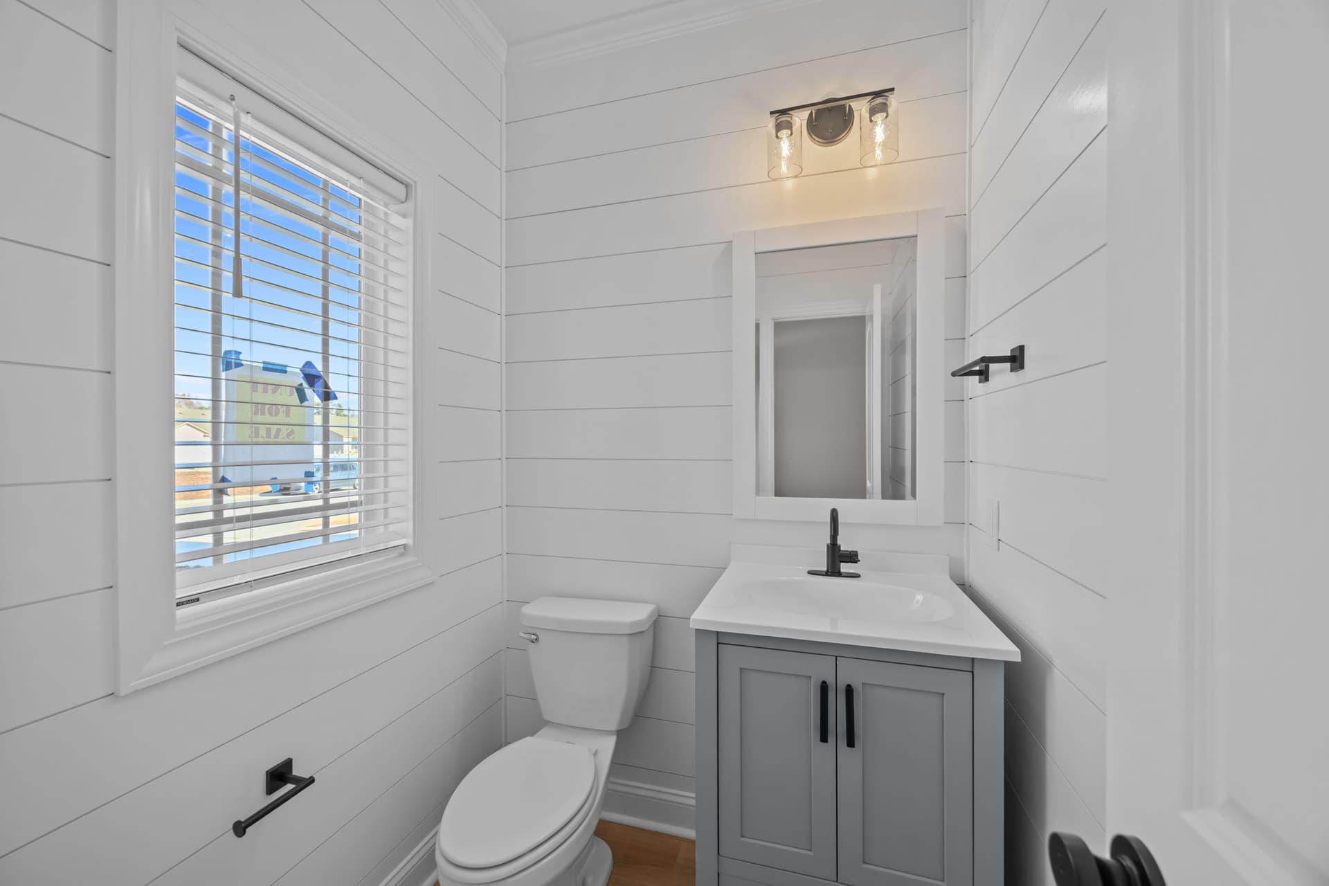 4301 B Laurel Ridge Drive interior 2