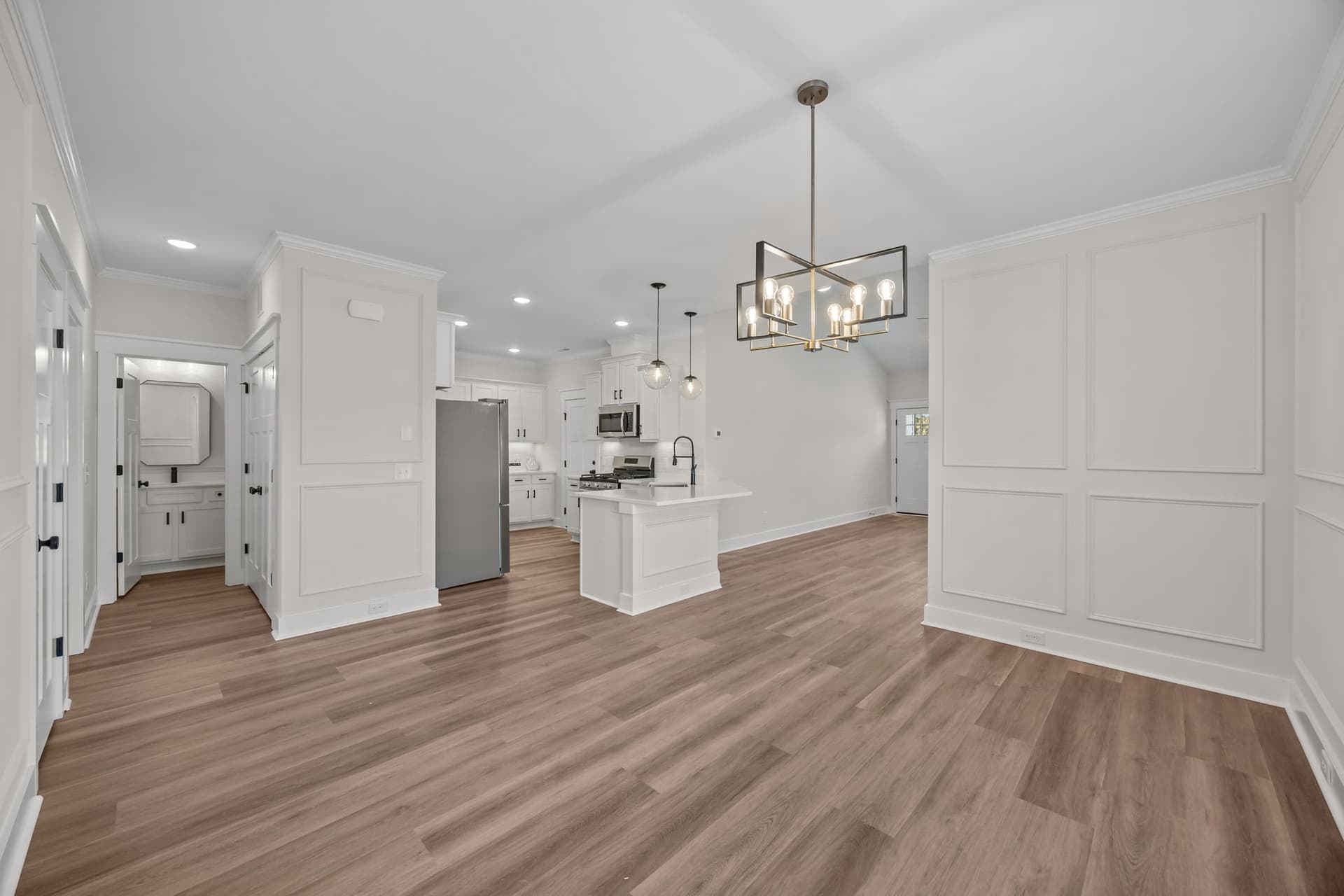 105 A Lady O Drive interior 6