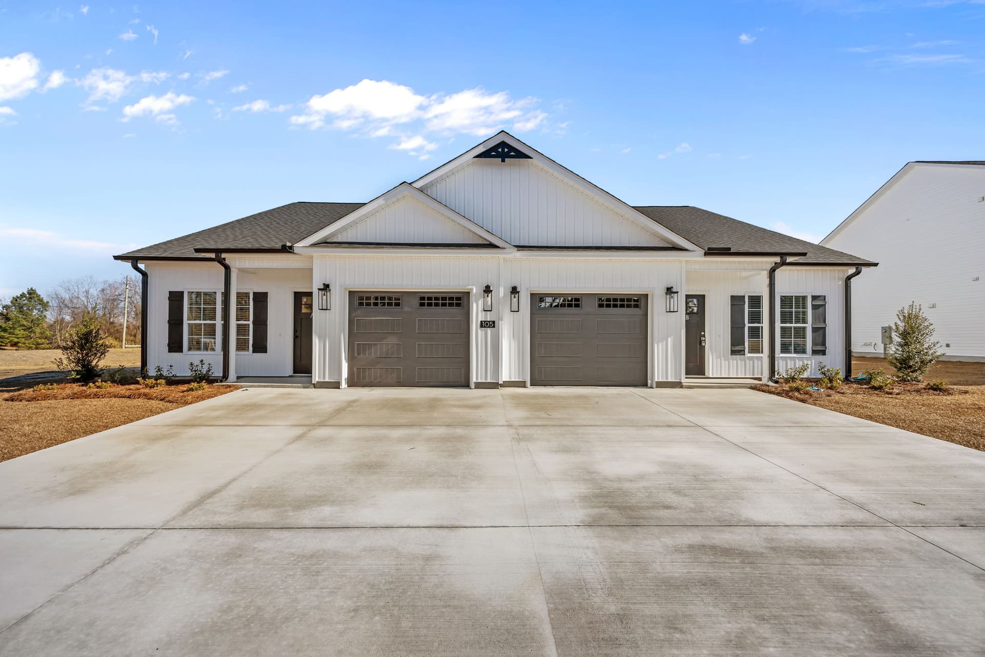 105 B Lady O Drive exterior