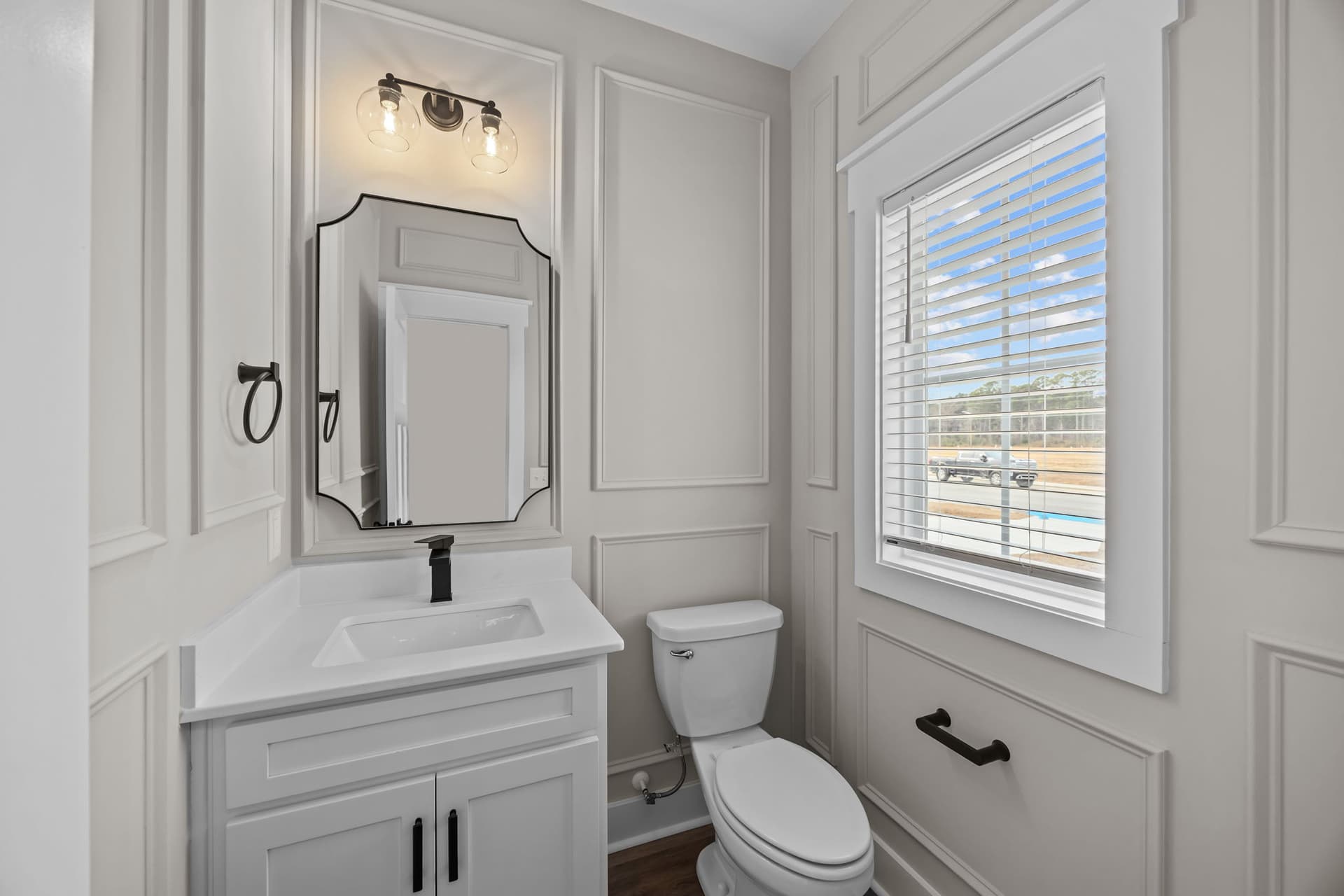 109 A Lady O Drive interior 1