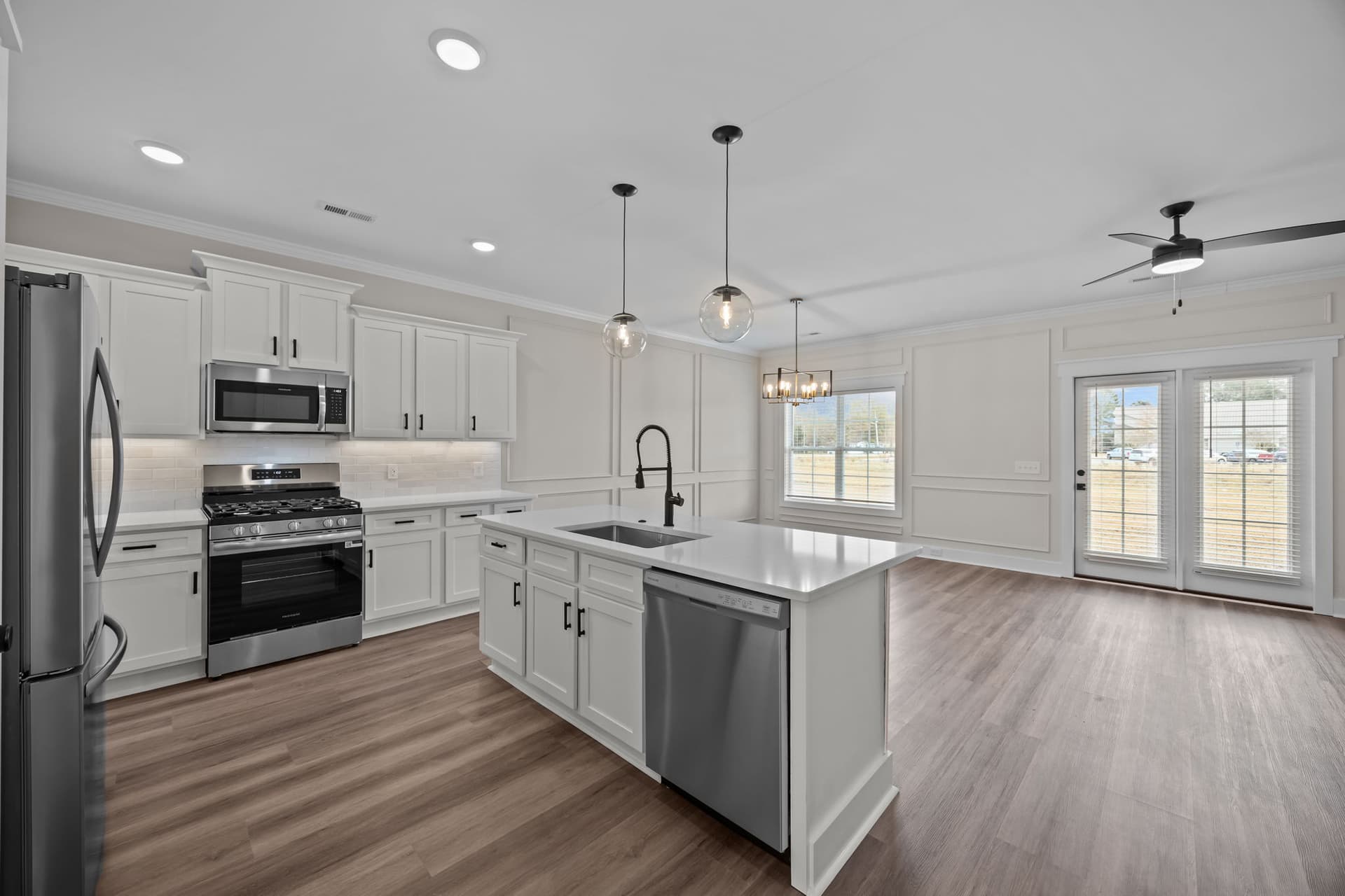 109 A Lady O Drive interior 3