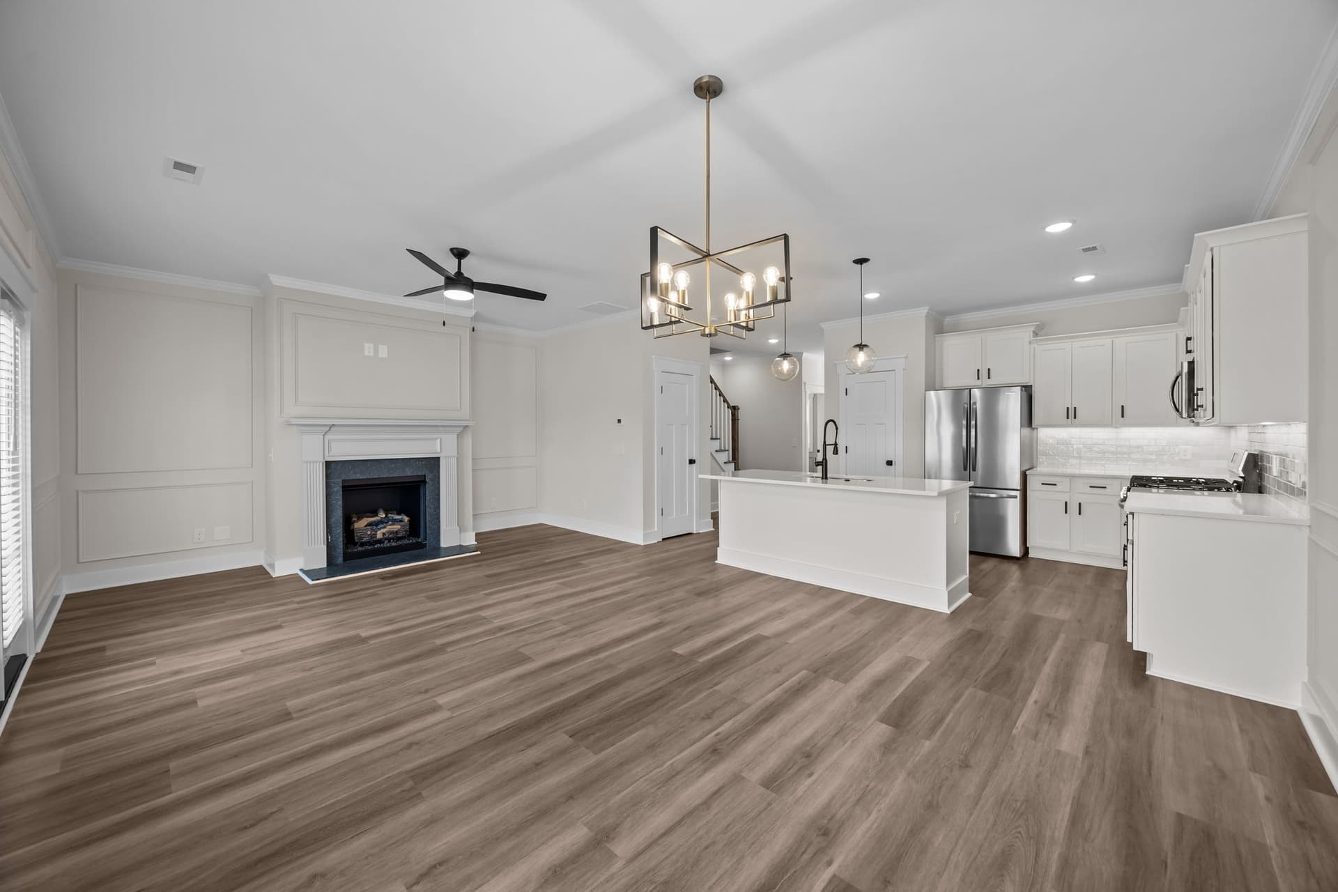 109 A Lady O Drive interior 9