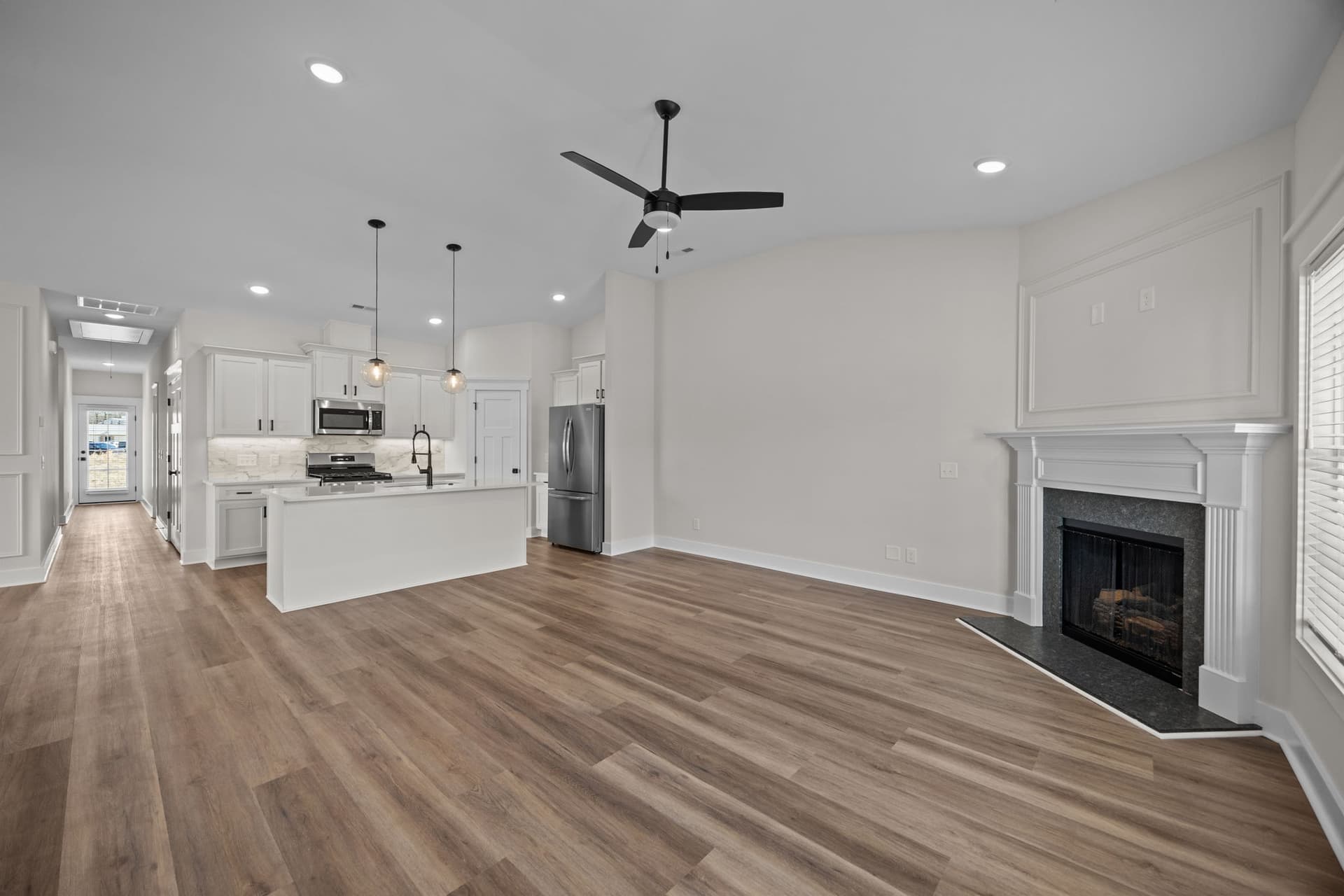 117 A Lady O Drive interior 1