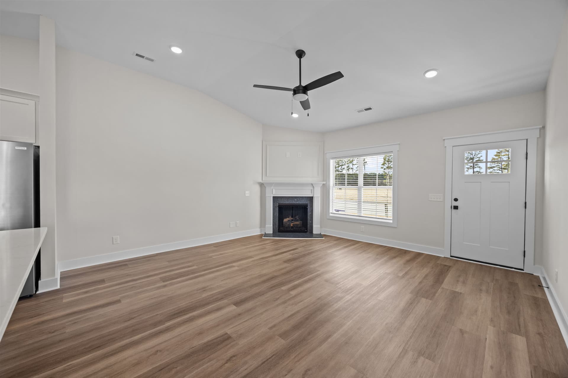 117 A Lady O Drive interior 2