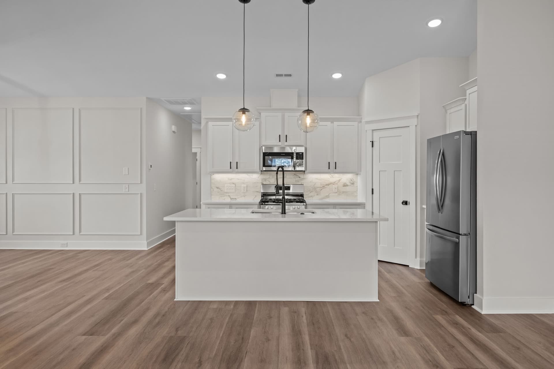 117 A Lady O Drive interior 3