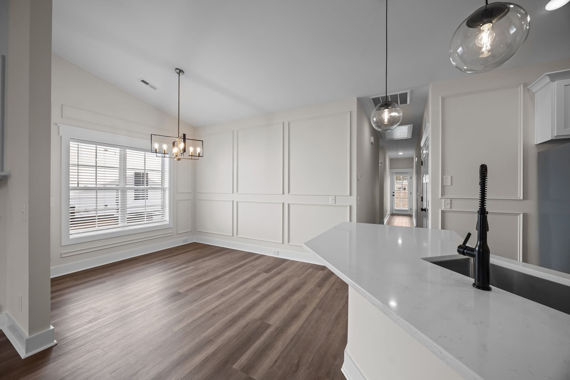 121 A Lady O Drive interior 3