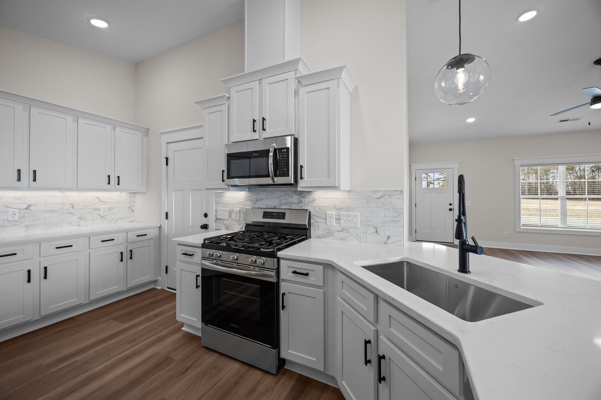 121 A Lady O Drive interior 6