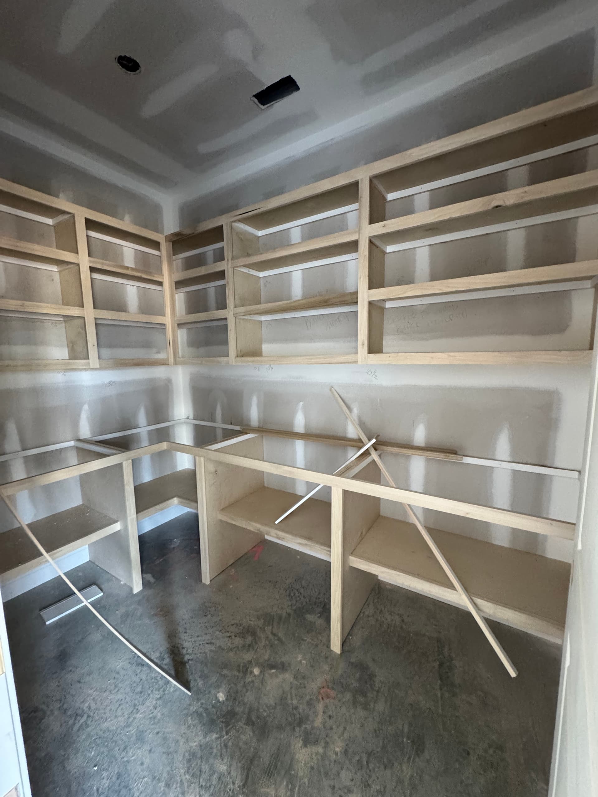 3704 Barrington Drive interior 6