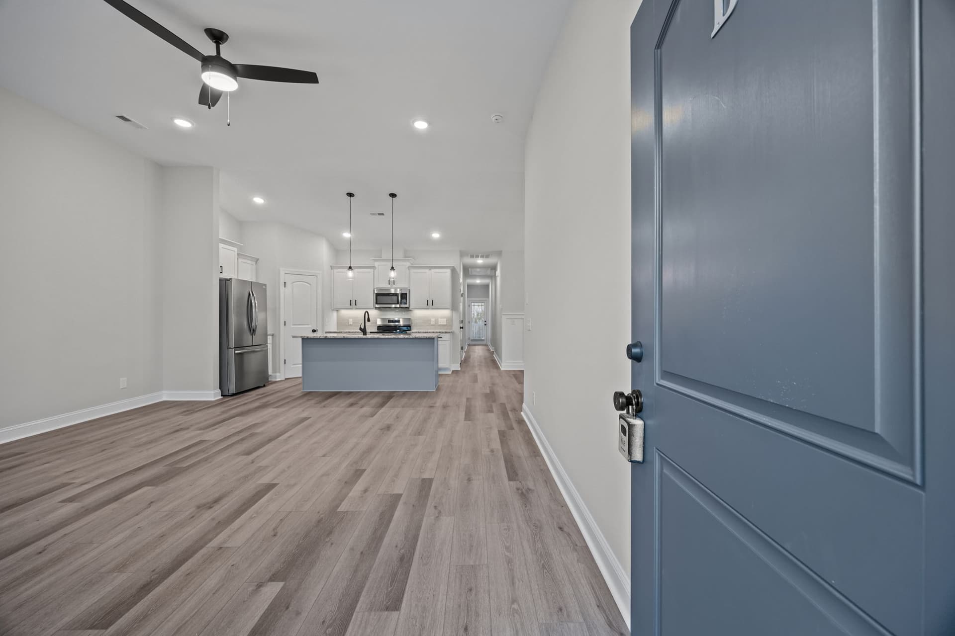 4228 B Laurel Ridge Drive interior 2