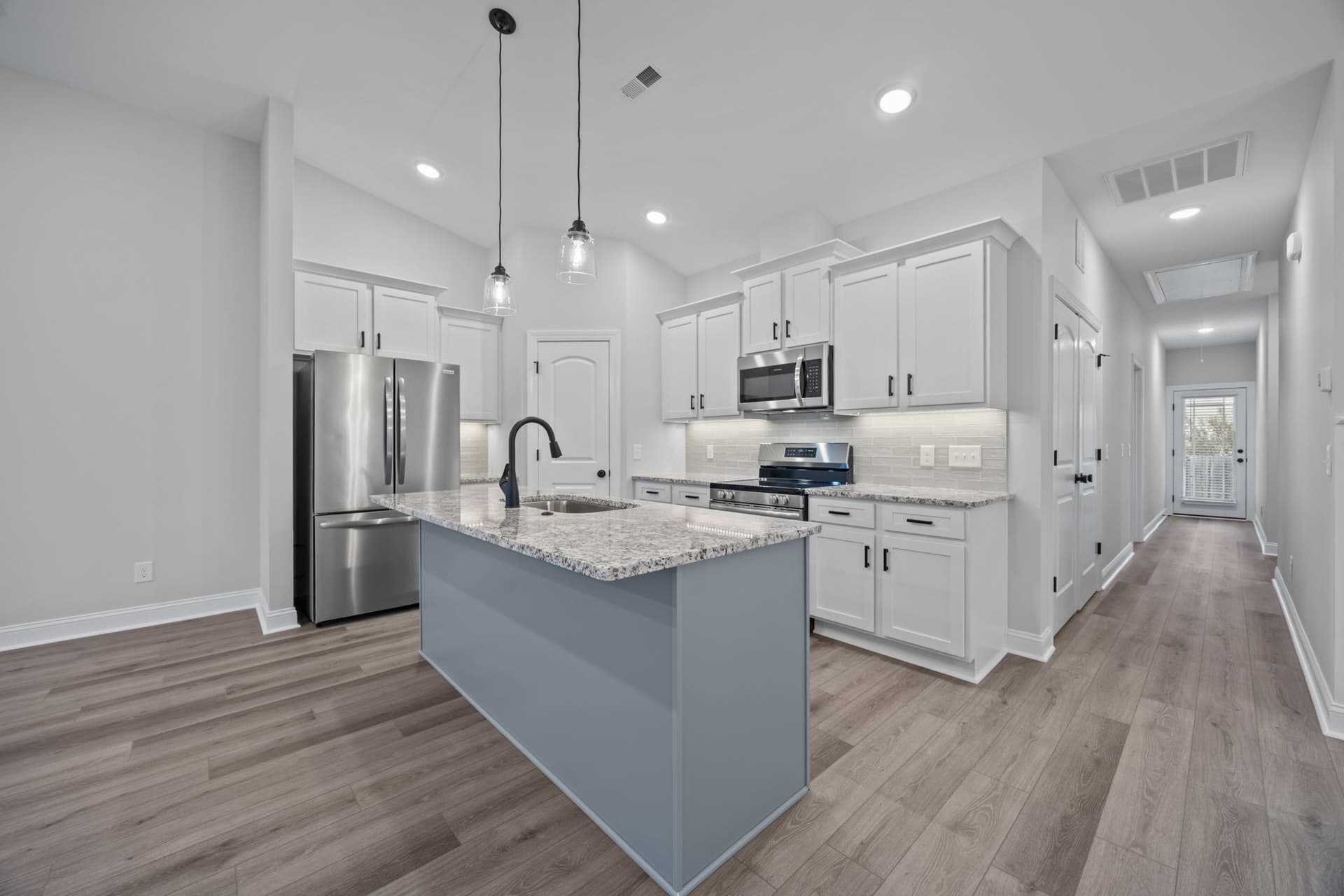 4228 B Laurel Ridge Drive interior 7