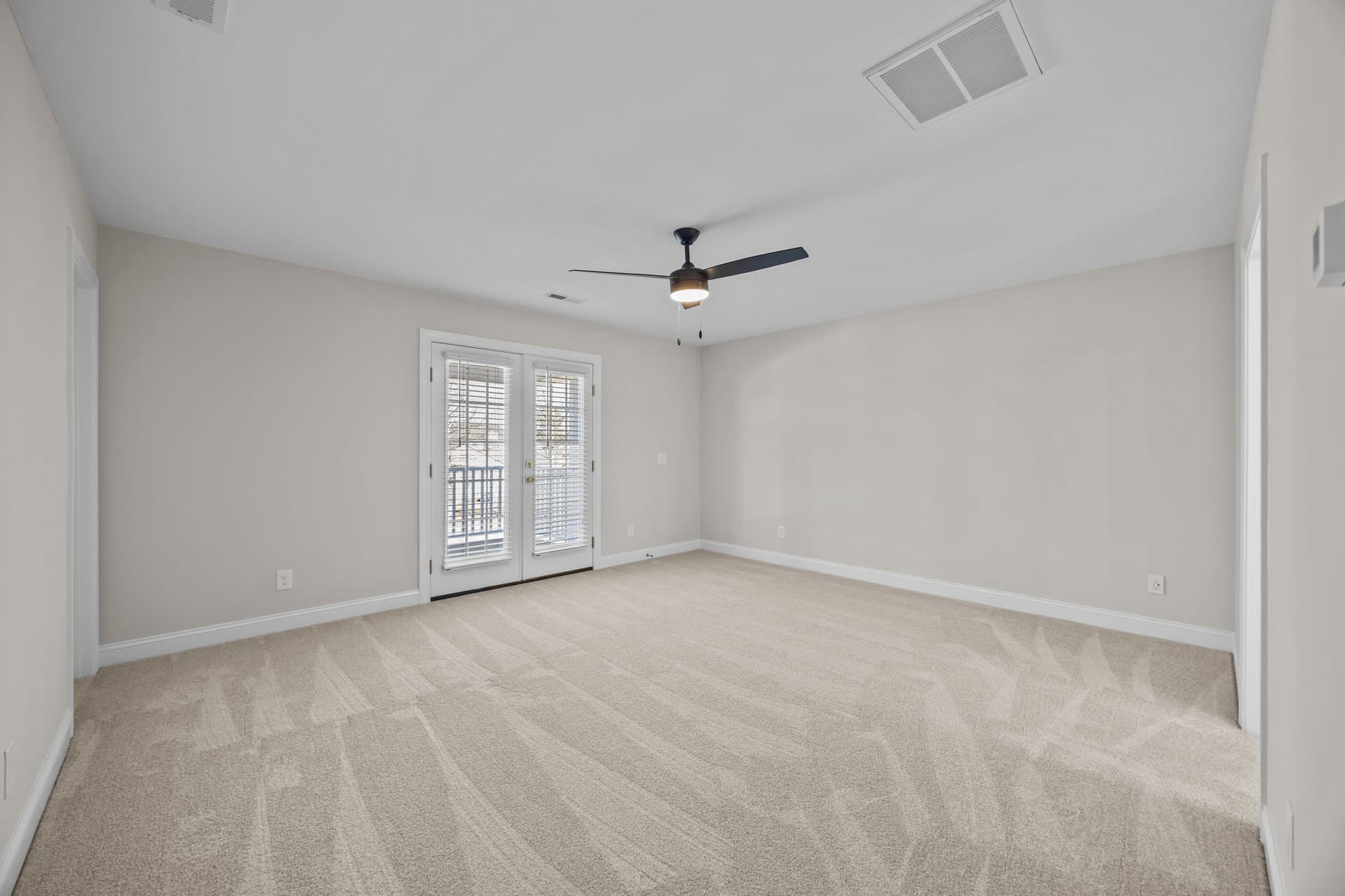 2364 Great Laurel Court interior 11